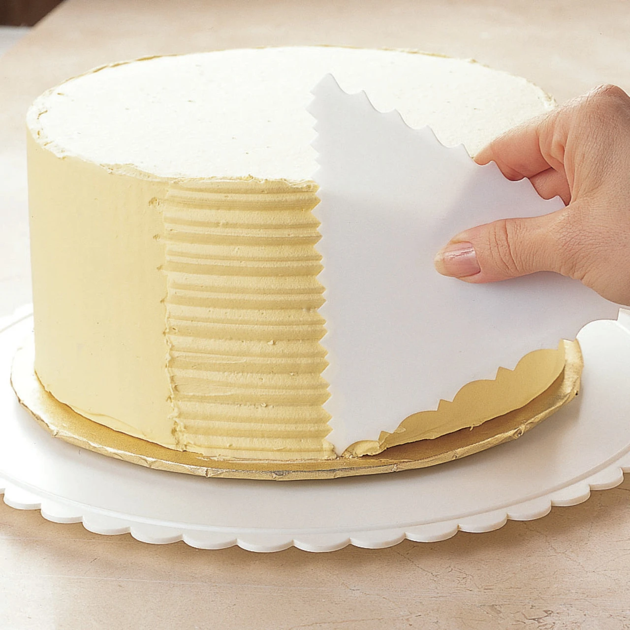 Wilton Decorating Cakes: A Reference And Idea Book By The School 6 Wilton Decorating Cakes: A Reference And Idea Book By The School - Image 4