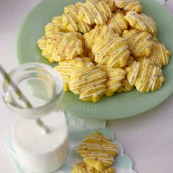 Wilton Simple Success Cookie Press, 13-Piece -Wilton Store gsmddwyjhgecffh2qesj 72664.1691046878