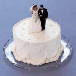 Wilton Decorating Cakes: A Reference And Idea Book By The School 27 Wilton Decorating Cakes: A Reference And Idea Book By The School -Wilton Store rvtemtv9d2mqrjxdtckc 81806.1691047159