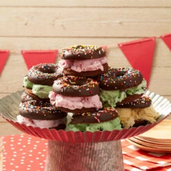 Wilton Perfect Results Steel Mega Non-Stick Donut Pan, 20-Cavity -Wilton Store tyywgpxgrbaforehv02i 69611.1691046710