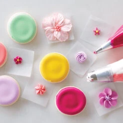 Wilton How To Pipe Simple Icing Flowers Cake Decorating Kit, 68-Piece -Wilton Store umiofswz4og8yvntylaw 49377.1691046812