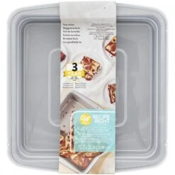 Wilton Covered Brownie Pan Square