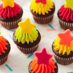 Wilton How To Decorate Fondant Shapes & Cut-Outs Kit -Wilton Store wilton how to decorate fondant shapes cut outs kit p15207 68807 image