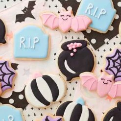 Wilton Set Of 7 Haunted House Cutters -Wilton Store wilton set of 7 haunted house cutters p13040 68947 image