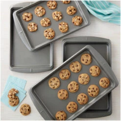 Wilton Ever-Glide Non-Stick Large Cookie Pan, 17.25 X 11.5-Inch 9 Wilton Ever-Glide Non-Stick Large Cookie Pan, 17.25 X 11.5-Inch -Wilton Store yuqizf0uivyxkgvxo0el 37529.1690443389