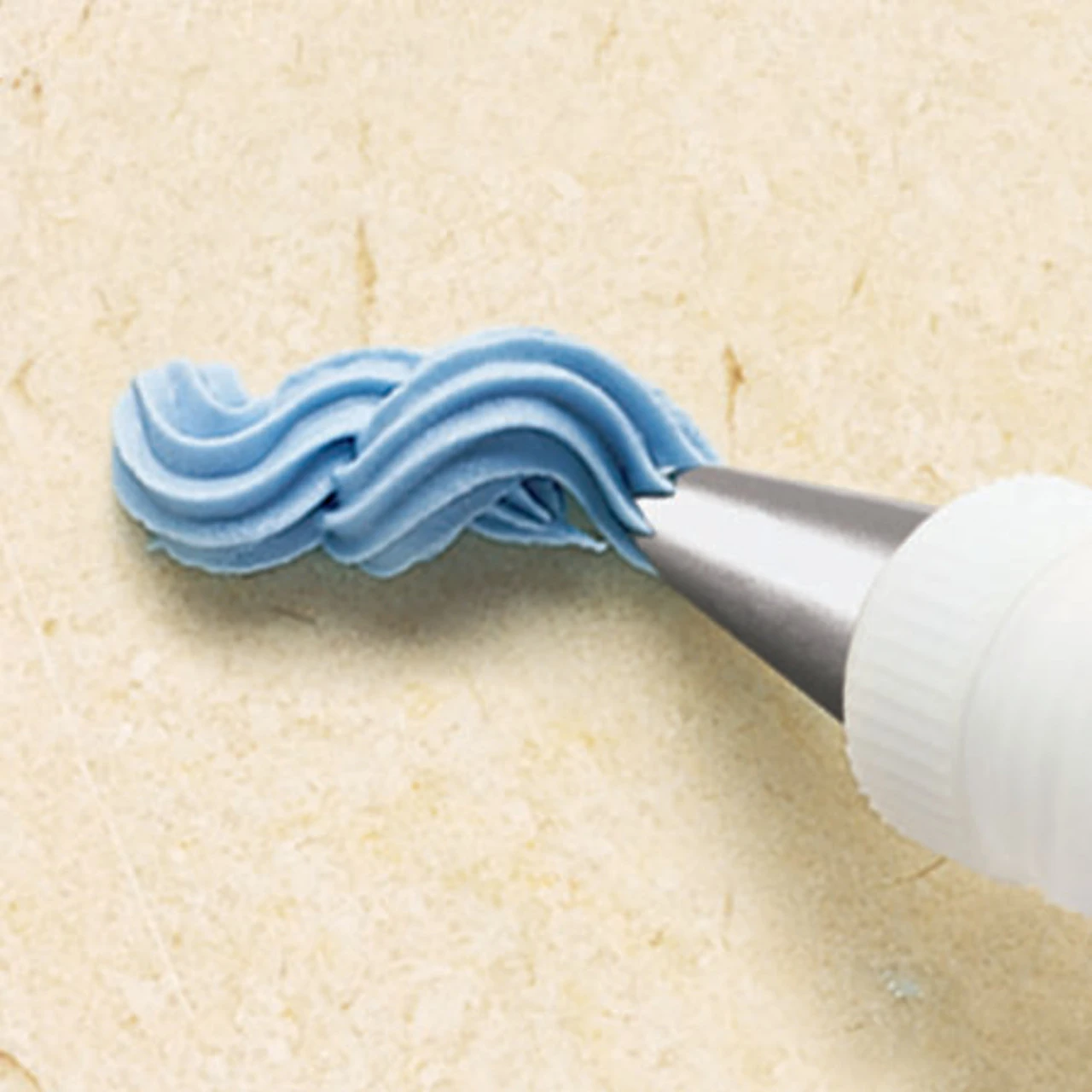 Wilton Decorating Cakes: A Reference And Idea Book By The School 4 Wilton Decorating Cakes: A Reference And Idea Book By The School - Image 2